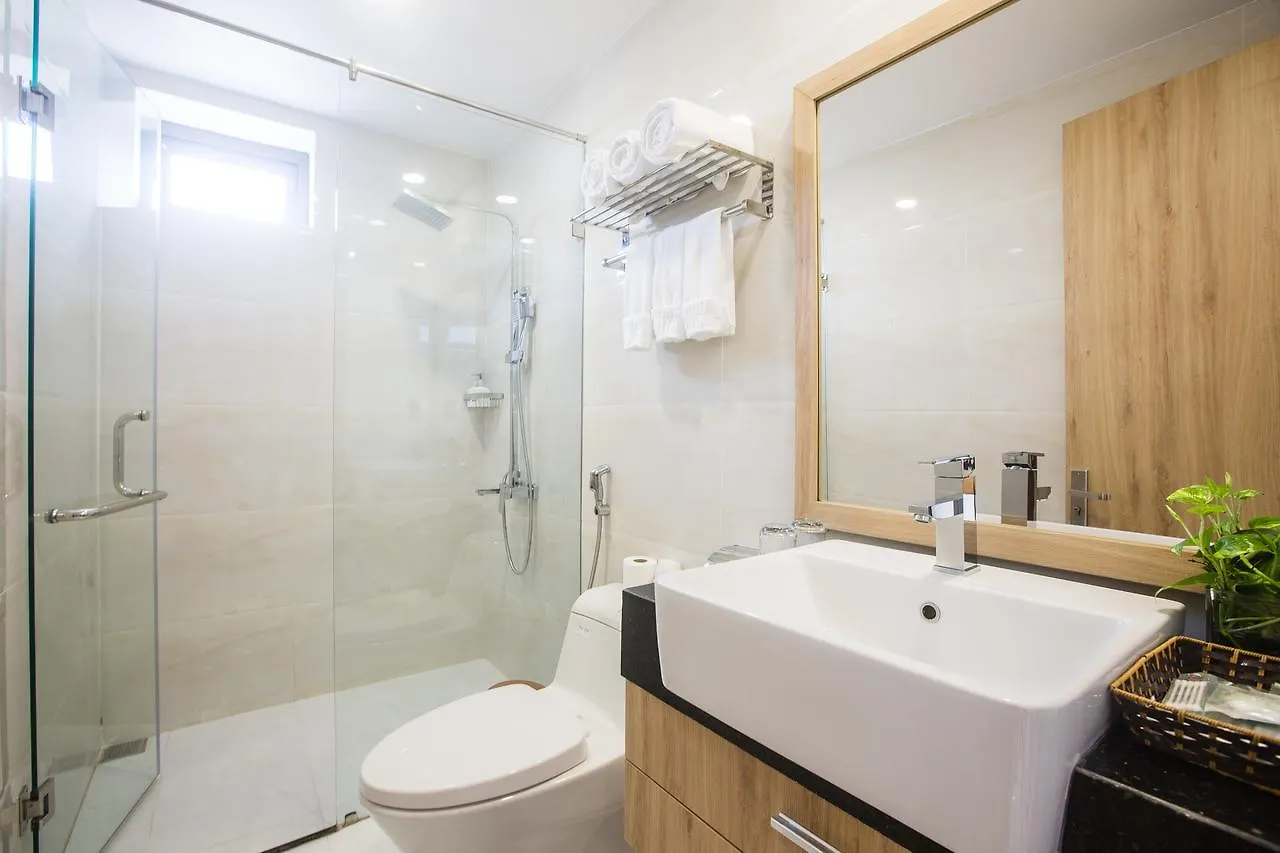 Continent Hotel דה נאנג 3*,  וייטנאם
