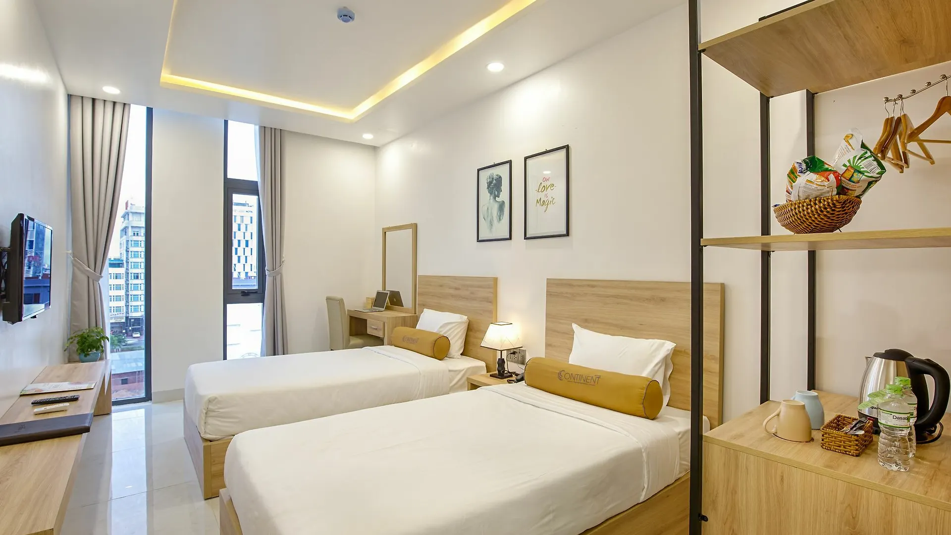 Continent Hotel דה נאנג