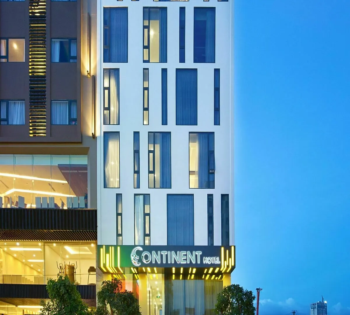 Continent Hotel דה נאנג
