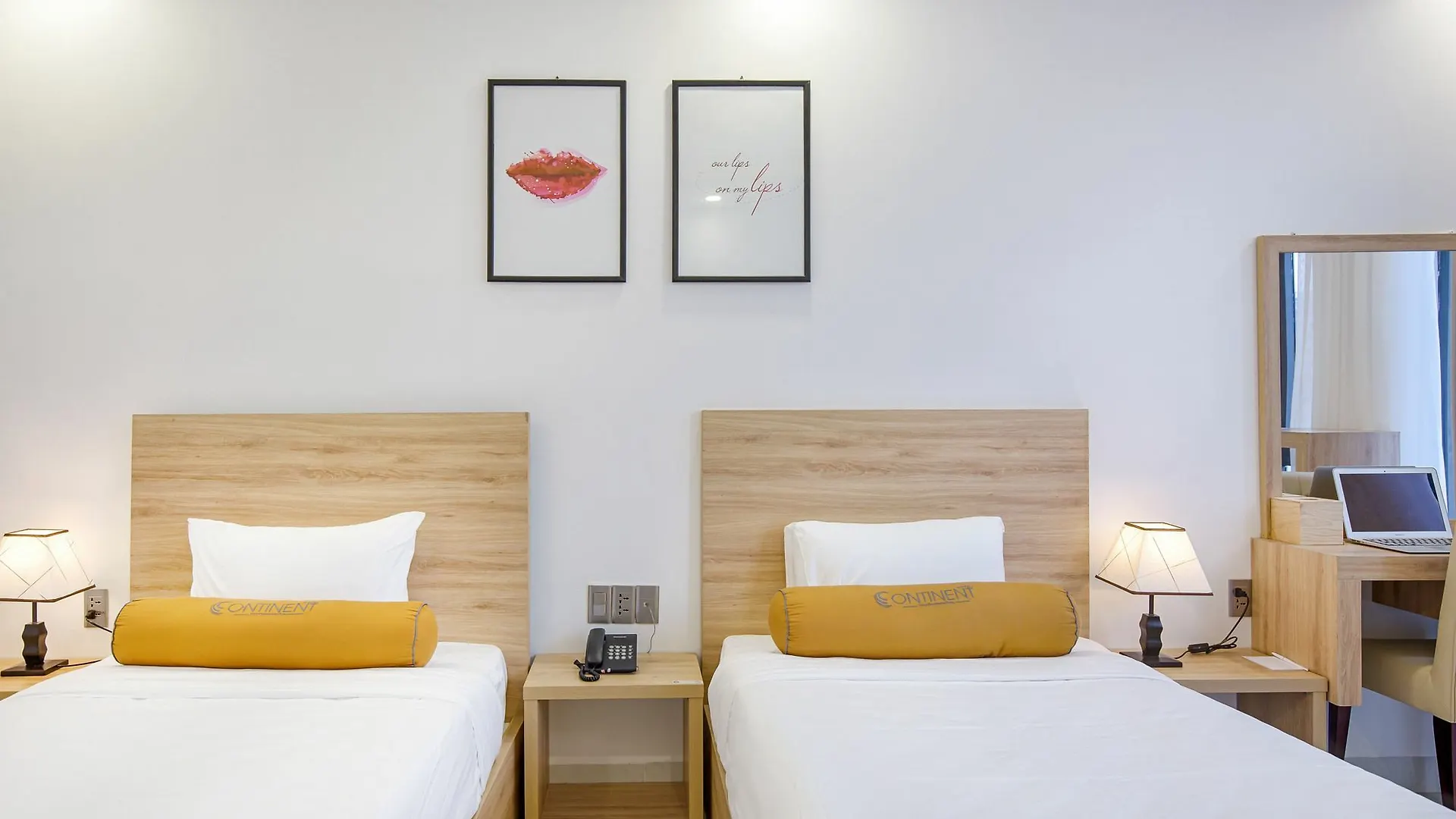Continent Hotel דה נאנג